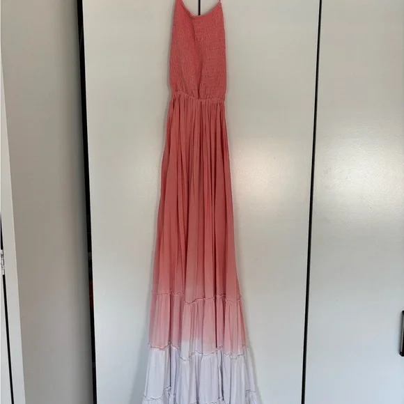 Naia Dress in Dusty Rose & White Gradasi - Picture 3 of 6